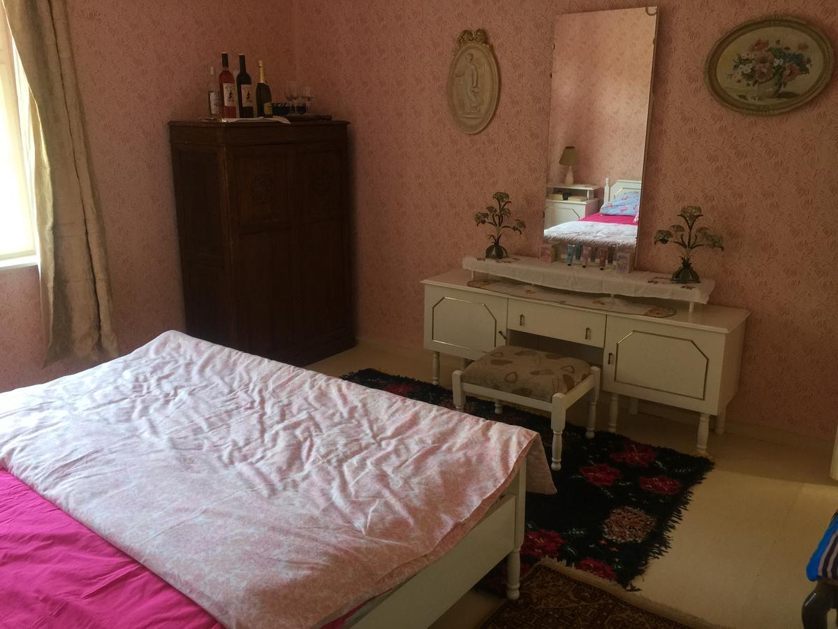 The Pink House Hotel Polkovnik Serafimovo Exterior photo